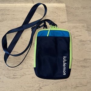LULULEMON Easy Access Crossbody Bag in Blue & Green